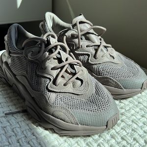 Adidas Original Ozweego Sneakers ~ gray/purple